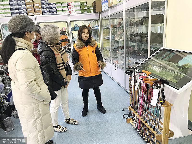 新疆主场连夜赶制8000件加油衫 魔鬼主场“疆”爱到底