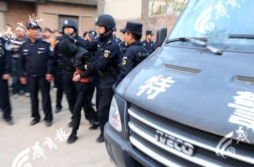中俄联合军演俄方参演舰艇抵达青岛_9929建站首选