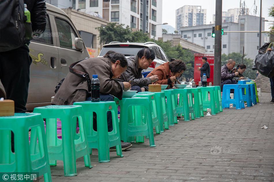 丁俊晖:今天进攻防守都不好_9929回国线路