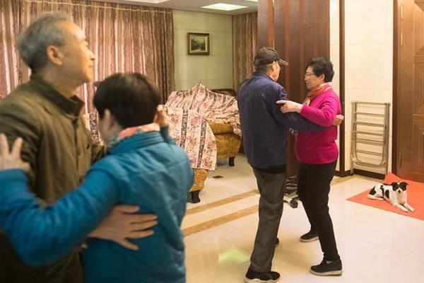 拍下票根参与抽奖，在LOFTER记录电影时光_CN2持续集成