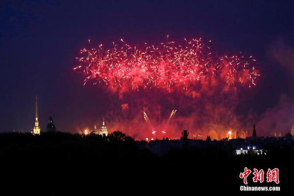 XYZ域名怎么样_CN2服务器解锁Netflix
