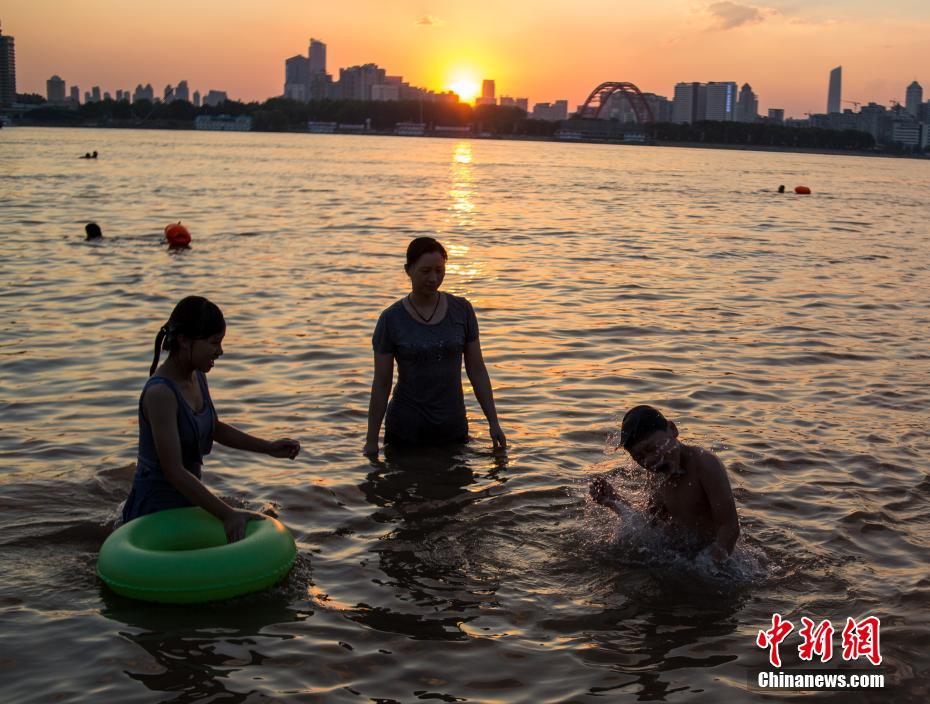 一个都不能少:六老汉治沙_9929双ISP