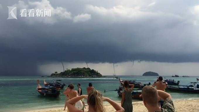 寡姐嘲讽绿巨人胆小如鼠 惊奇队长忆初吻经历