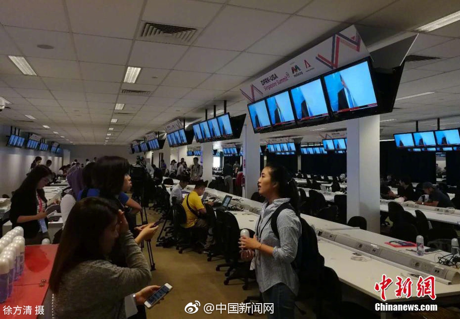 从习近平忙碌的四月看“我将无我”