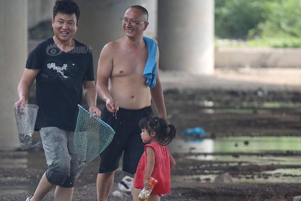黄心颖出轨致多部戏被叫停 法证将重拍损失超千万_香港CN2云主机
