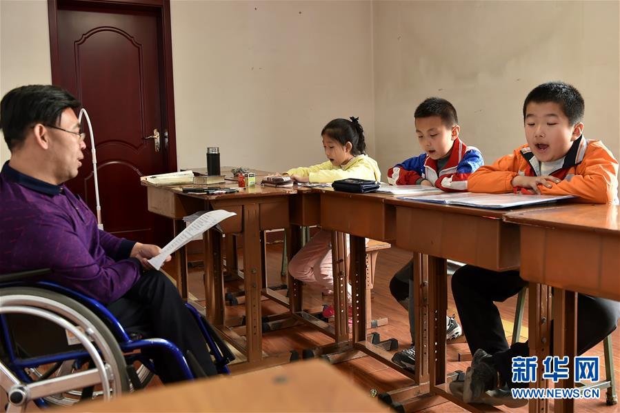 斯里兰卡警方配错照片 名校大学生一觉醒来成恐袭嫌犯