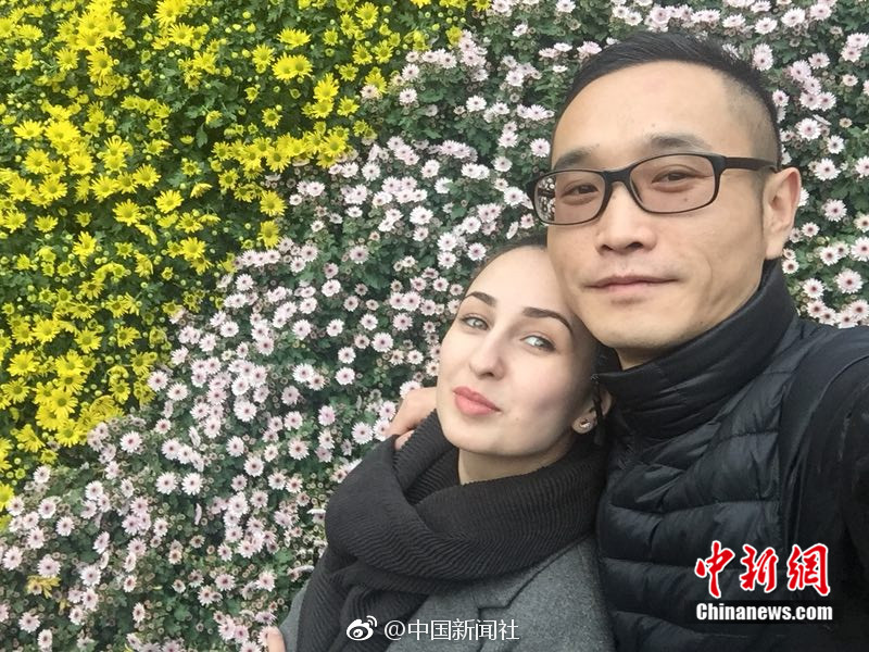 《机动战士高达》与VAN JACKET联动服装发售决定_CN2云服务器方案
