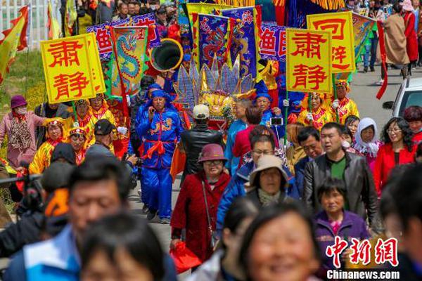 欧冠-萨拉赫传射 利物浦总比分6-1晋级_CN2服务器原生IP