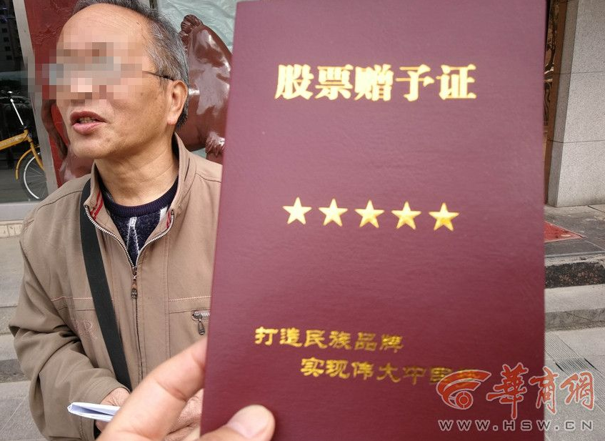 伦敦希思罗机场北部城镇集装箱仓库起火 现场黑烟滚滚_云服务器防火墙