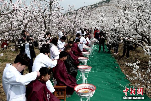 塔克4000双鞋让保罗羡慕嫉妒 乔丹被震惊_京东云云舰