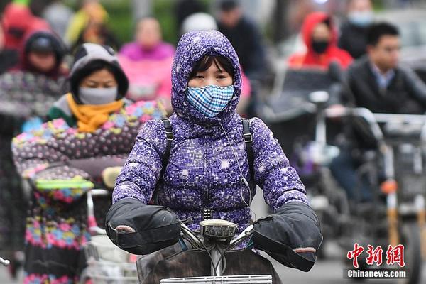 伊朗无人机为何能贴脸拍美国航母_挂机宝海外节点