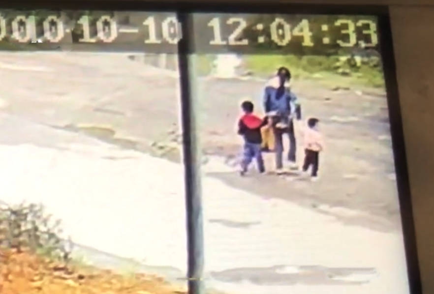 男孩落枕，按摩险致瘫_云电脑镜像