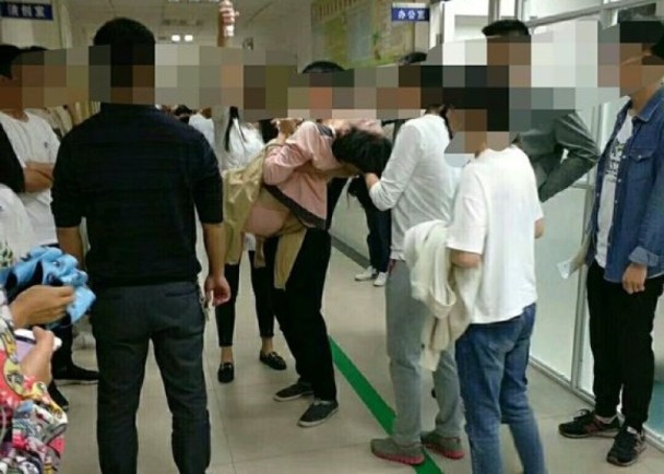 热展推荐 艺术的五一小长假！_香港CN2服务器直连