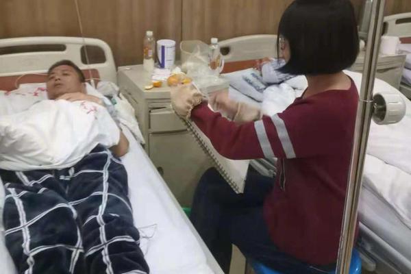 弑母逃亡1380天后，北大学子吴谢宇落网：完美小孩为何弑母？_显卡挂机宝