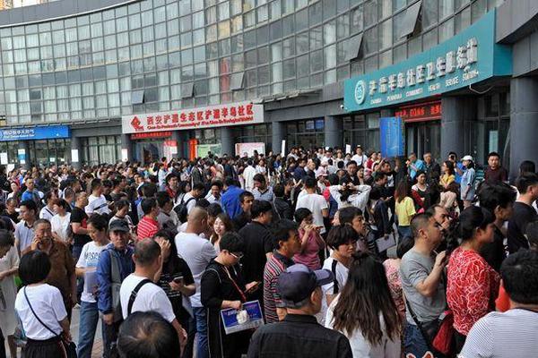 云服务器选香港可以吗