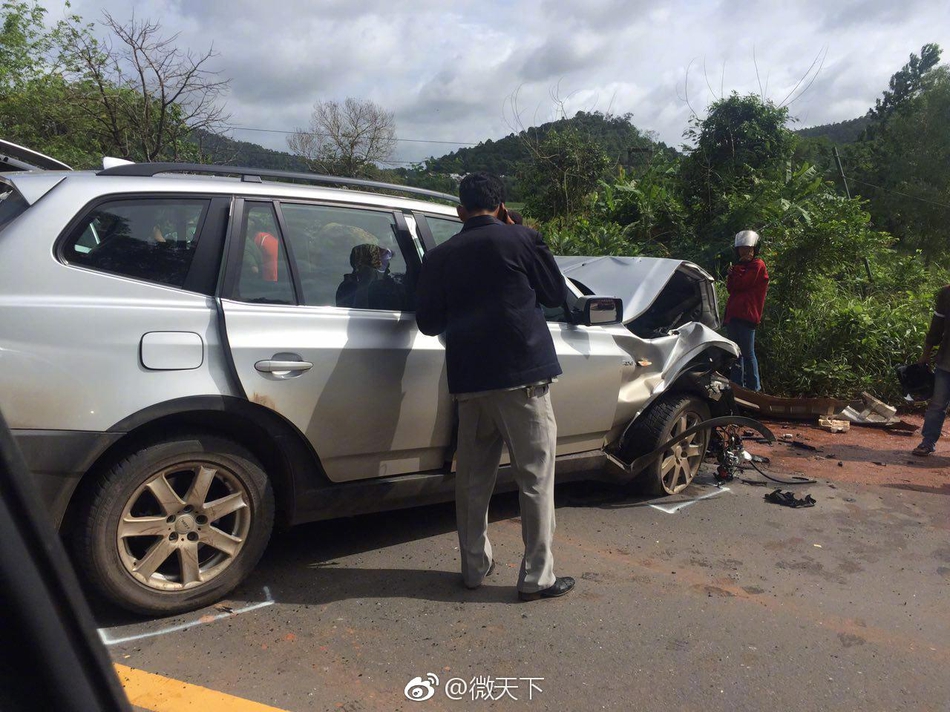 罗永浩:比起悲剧英雄更喜欢被当成失败的小丑_CN2容灾备份
