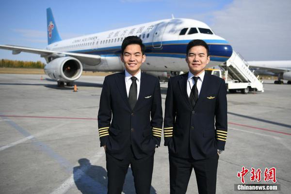 《新世纪福音战士》酒馆好评再开_挂机宝梯子