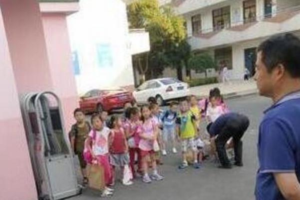 屏幕使用时间app遭大规模下架 苹果:侵犯隐私_云电脑断网重连