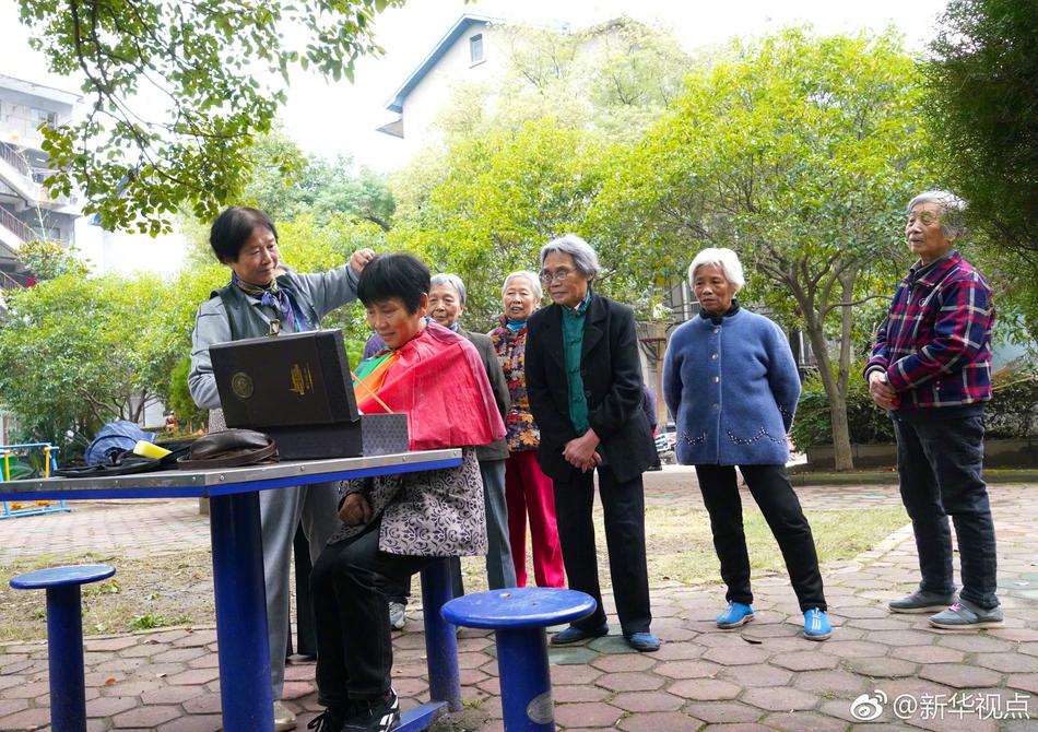 洪欣为何屡屡遇上渣男