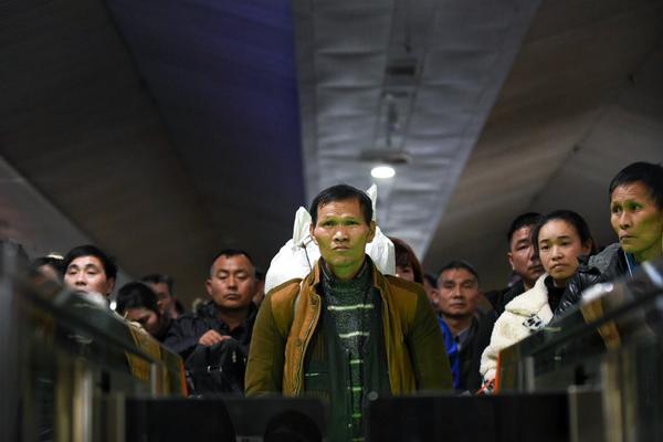 中国最富有的一条街:总资产100000000000000元(图)_显卡挂机宝