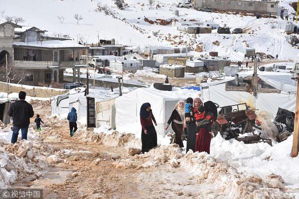 夏威夷“天堂阶梯”:惊险无比,曾因太危险被政府关闭!