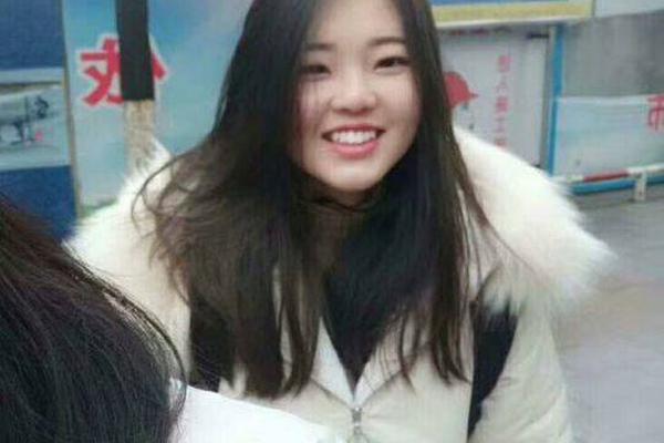 “星爵”与施瓦辛格女儿办婚前派对，准岳父出席笑逐颜开_正规的虚拟主机和云服务器提供商