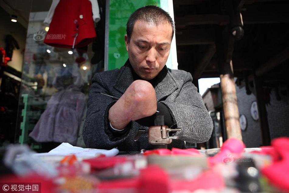 情商最低行为是不停讲道理_CN2服务器稳定性
