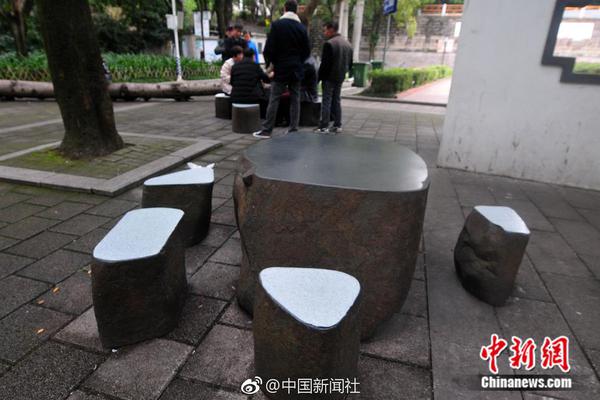 娜扎夏日清爽颜清洁不能少_香港云服务器公司