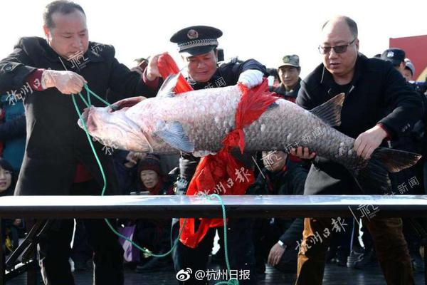 美国大师赛连特朗普也关注！盛赞伍兹打得太好了_鲲鹏云服务器