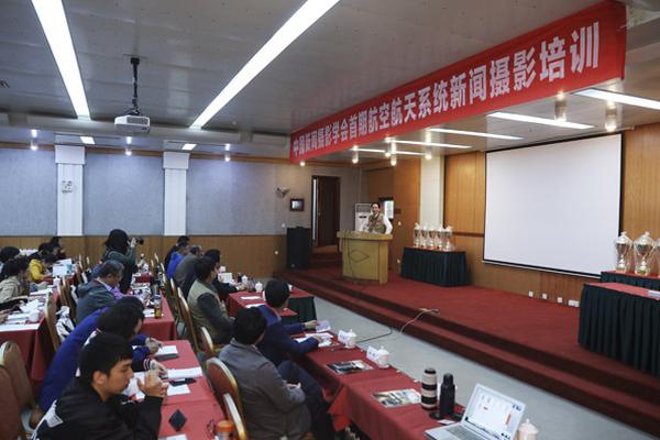 小长假朋友圈晒表攻略_CN2服务器路由追踪