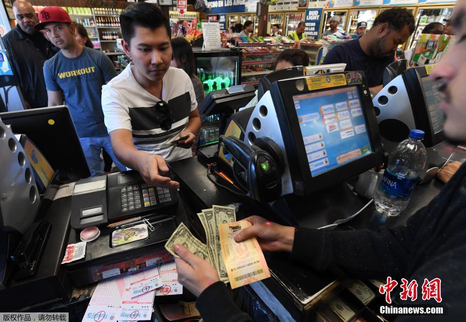 双眼充血!哈登身陷重围难救主