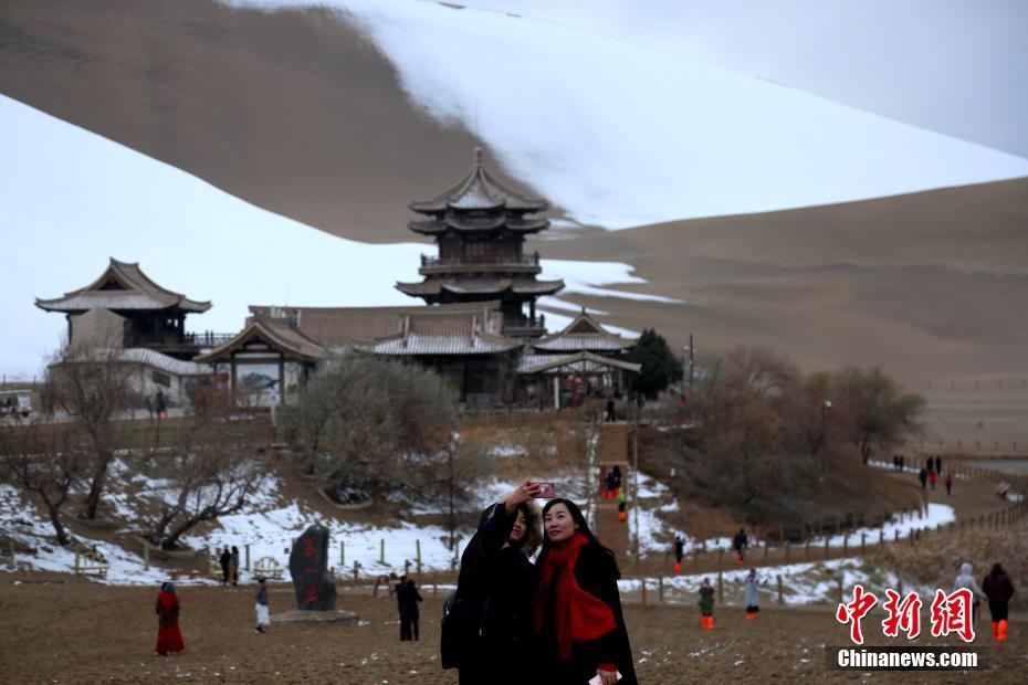 将于2021年上市 宝马i4原型车谍照曝光