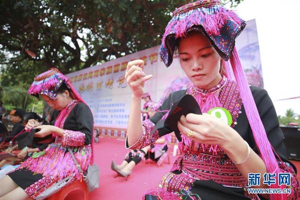 李彦宏夫妇或成老赖?一作家较真儿申请执行