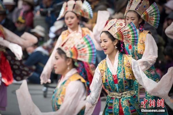 望京4居满2年精装近百万_9929美国云服务器