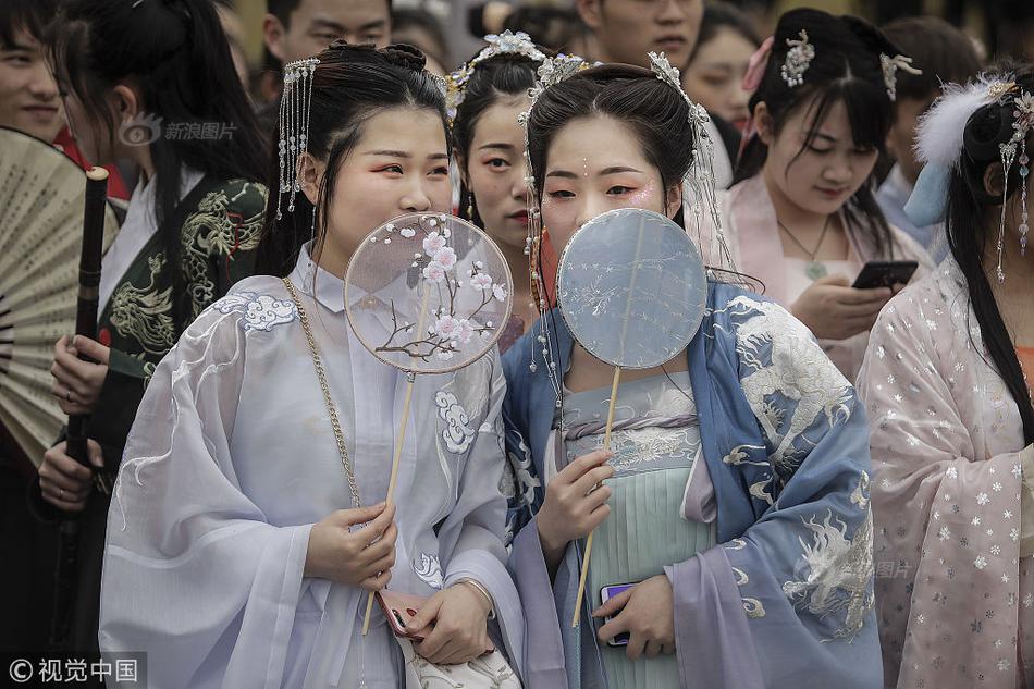 企业如何购买域名_云服务器2核8G