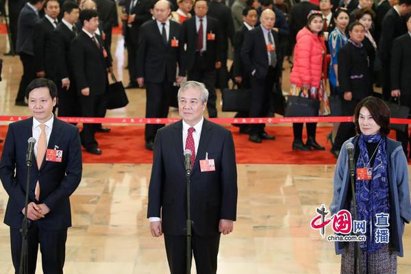 聪明人为啥很少参加饭局_云电脑并发