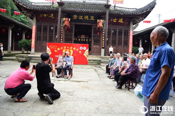 寡姐嘲讽绿巨人胆小如鼠 惊奇队长忆初吻经历