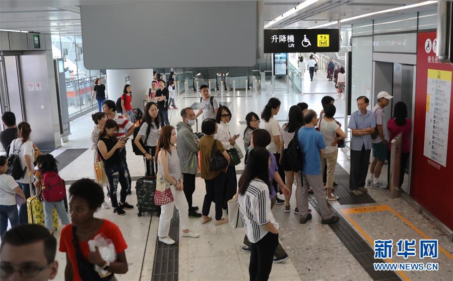35岁还不结婚的生活什么样?_挂机宝批量
