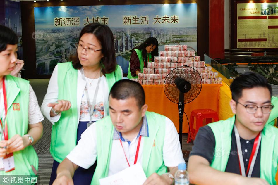 著名解说杨健持续爆发再中串关 20中18玩转篮彩