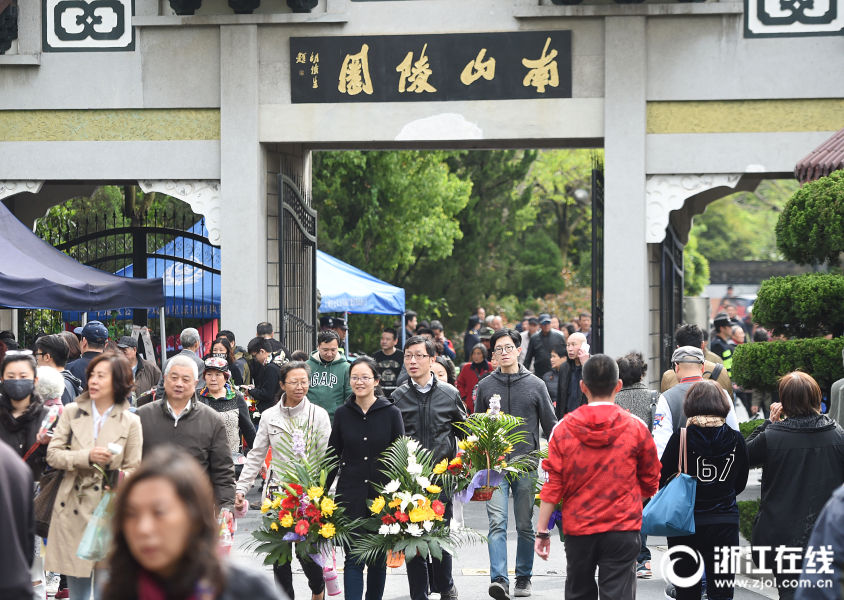 盲目追捧九价HPV疫苗,结局可能两相其害_AI云电脑