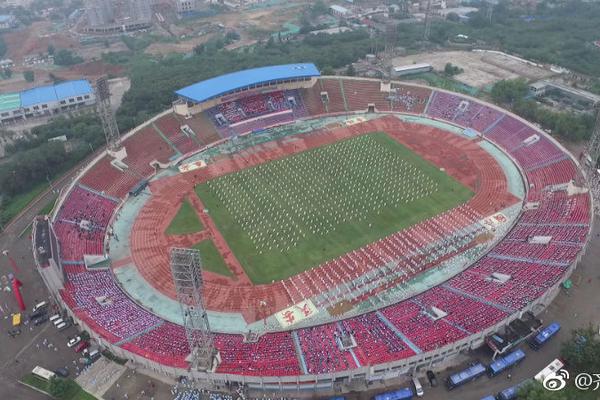 .KIM域名续费一年多少钱_CN2服务器原生IP