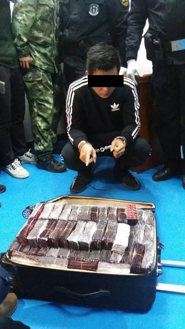 智能小炮五大联赛预测命中率超高!_美国CN2服务器性价比