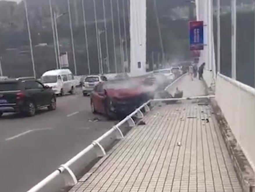 苹果反击：iPhone降价后 中国市场表现出乎意料的好
