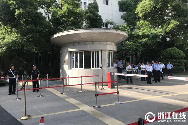 和董明珠公开“宣战”,结果自家利润跌1109%,“甩锅”给大环境