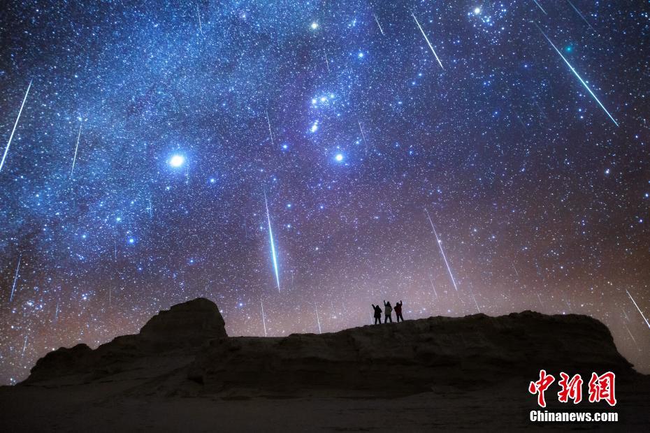 “苏大强”当老师?周迅出席倪大红公开课 眼神专注侧颜清瘦_云托管