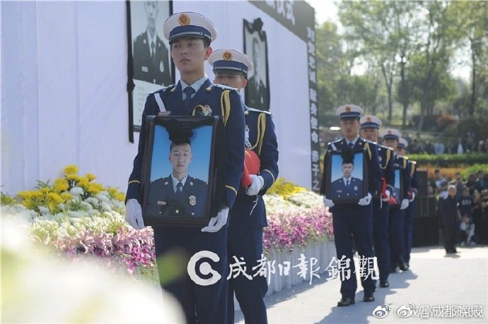 网页域名申请_云服务器自动伸缩