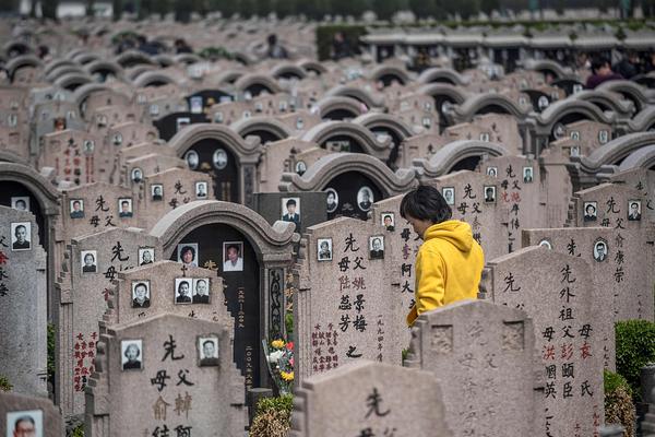 双十一爆款云服务器在哪领券_云电脑团队协作