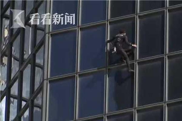 孩子从2岁开始在意别人的评价