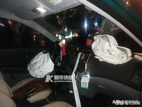 大专读三年被告知只能拿中专学历 这学校学生怒了