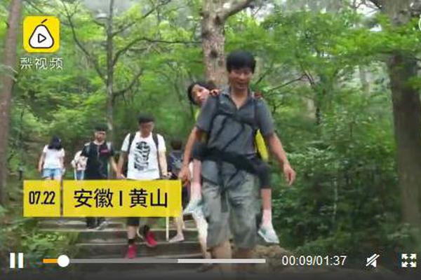 加强对广大青年的政治引领